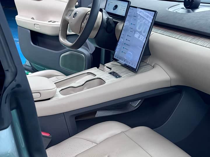 Фото 17 - Nio ET7