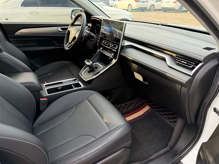 Фото 13 - Haval M6