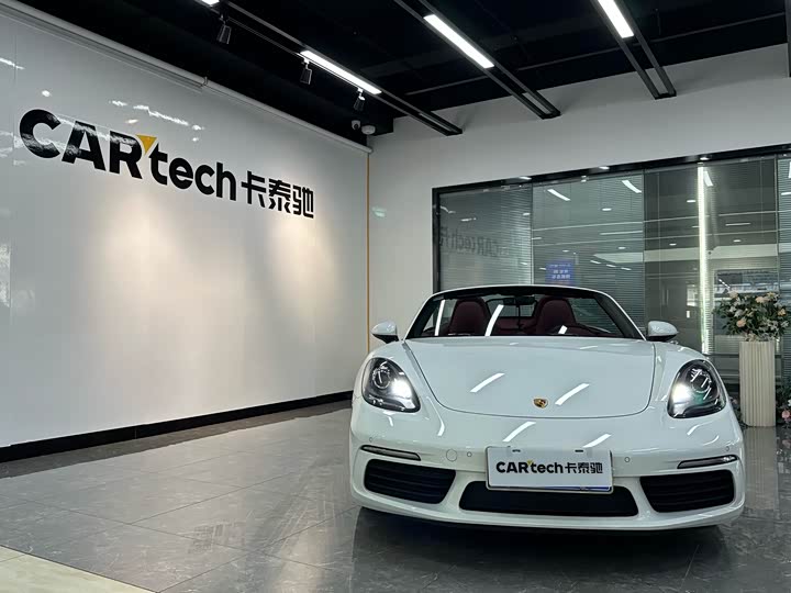 Фото 2 - Porsche 718