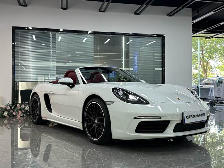 Фото 4 - Porsche 718