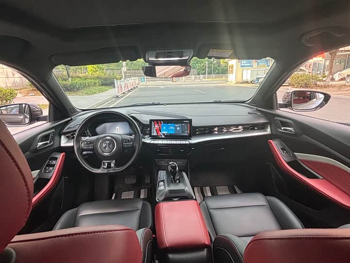 Фото 10 - MG Motor 5