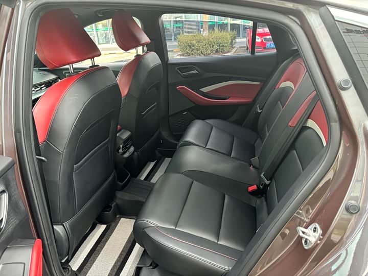 Фото 6 - MG Motor 5