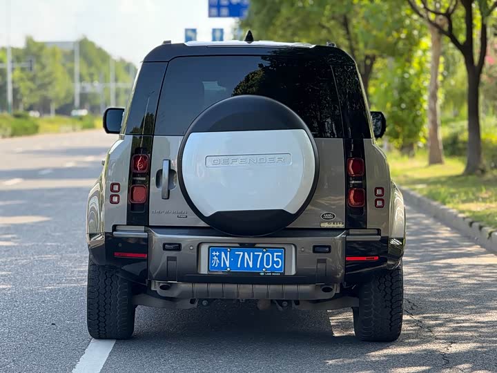 Фото 6 - Land Rover Defender