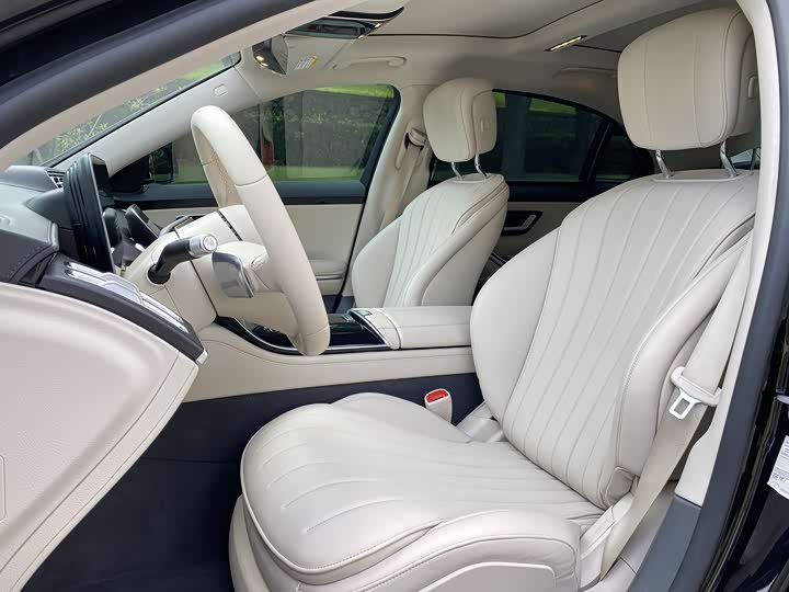 Фото 13 - Mercedes-Benz S-Class