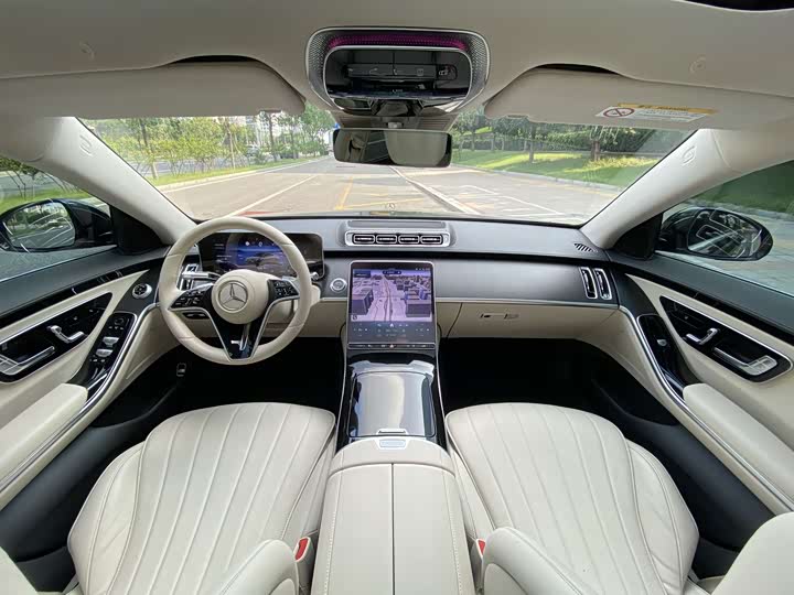 Фото 19 - Mercedes-Benz S-Class