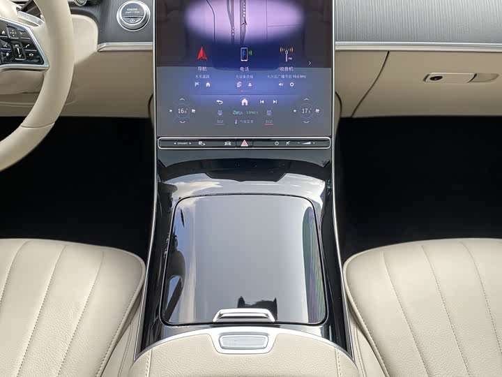 Фото 21 - Mercedes-Benz S-Class