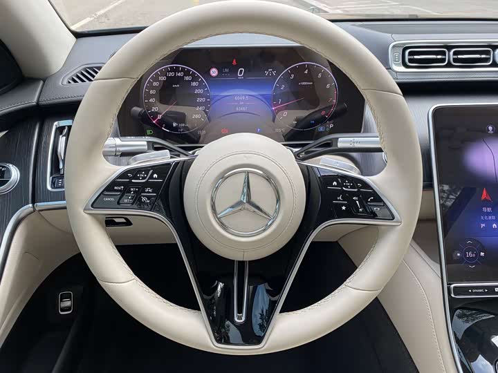 Фото 22 - Mercedes-Benz S-Class