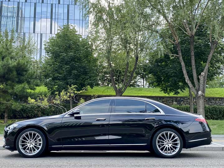 Фото 5 - Mercedes-Benz S-Class