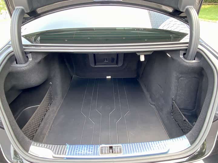 Фото 7 - Mercedes-Benz S-Class