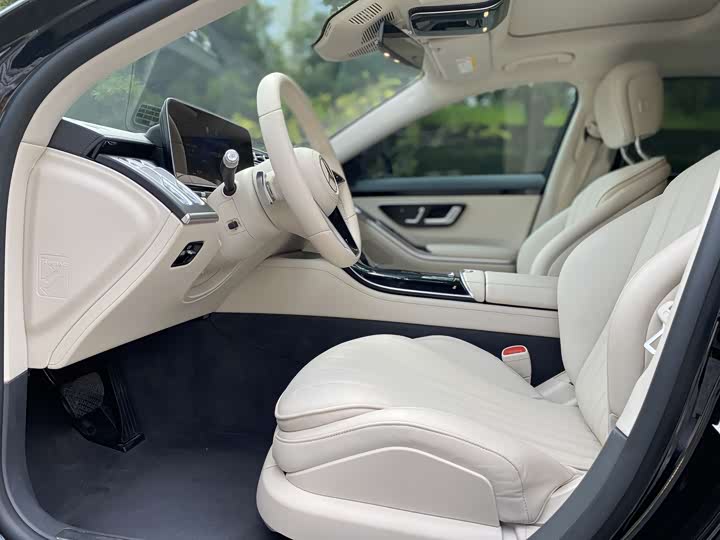 Фото 8 - Mercedes-Benz S-Class