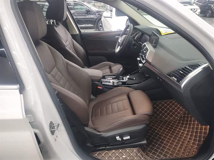 Фото 25 - BMW X3