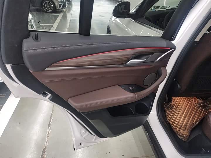 Фото 29 - BMW X3