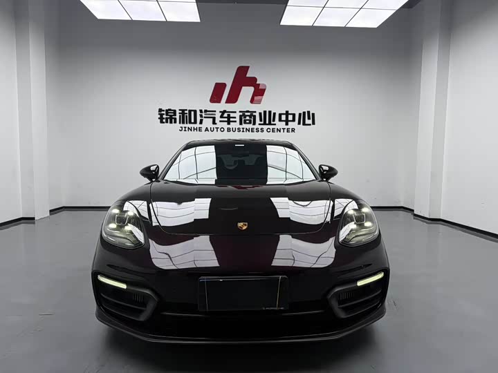 Фото 5 - Porsche Panamera