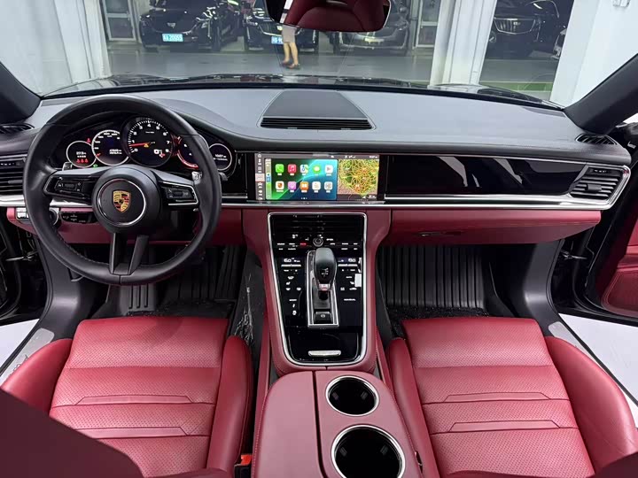 Фото 6 - Porsche Panamera