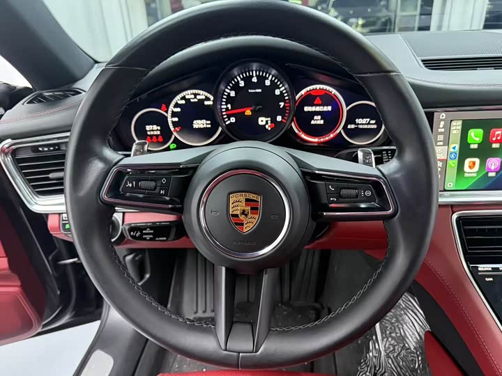 Фото 7 - Porsche Panamera