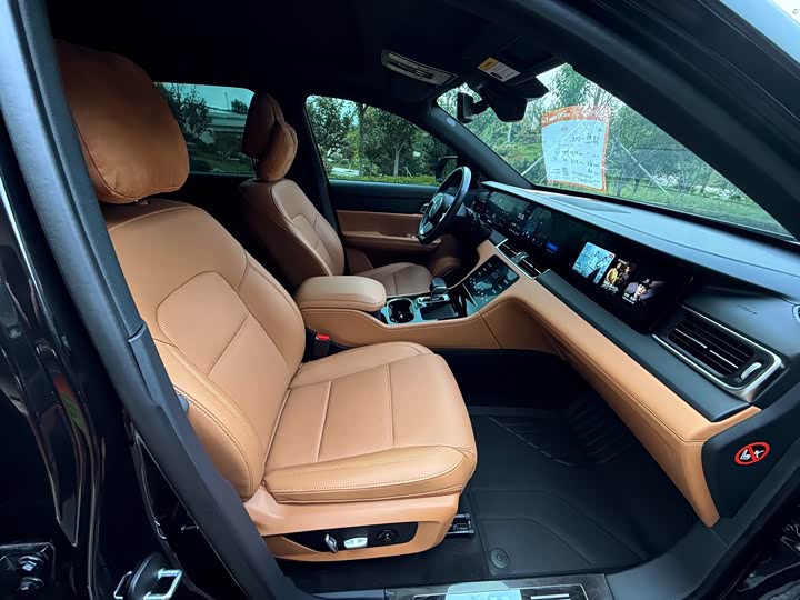 Фото 12 - LiXiang One