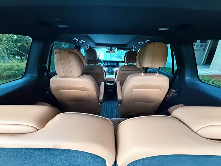 Фото 15 - LiXiang One