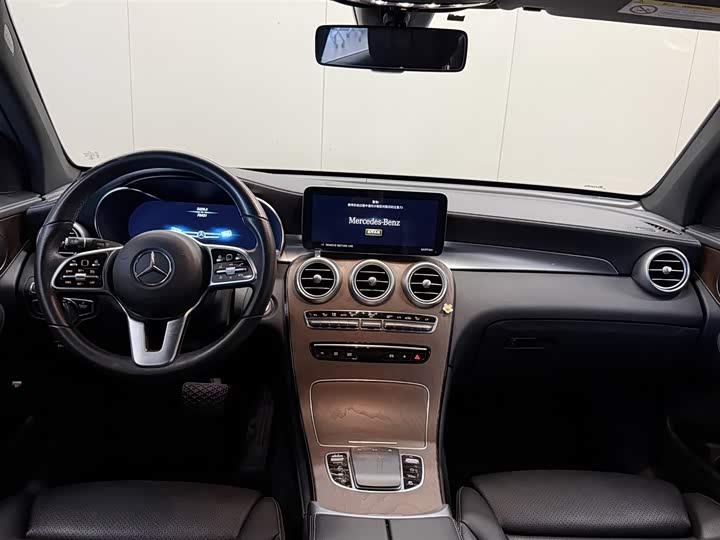 Фото 12 - Mercedes-Benz GLC-Class