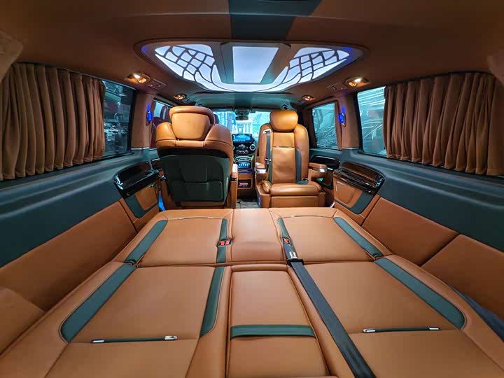 Фото 11 - Mercedes-Benz Vito