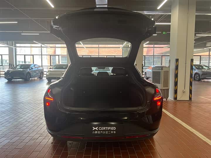 Фото 5 - XPeng Mona M03