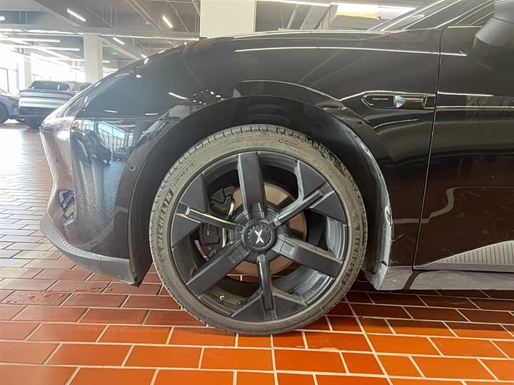 Фото 8 - XPeng Mona M03