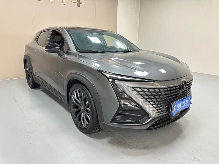 Фото 1 - Changan UNI-T