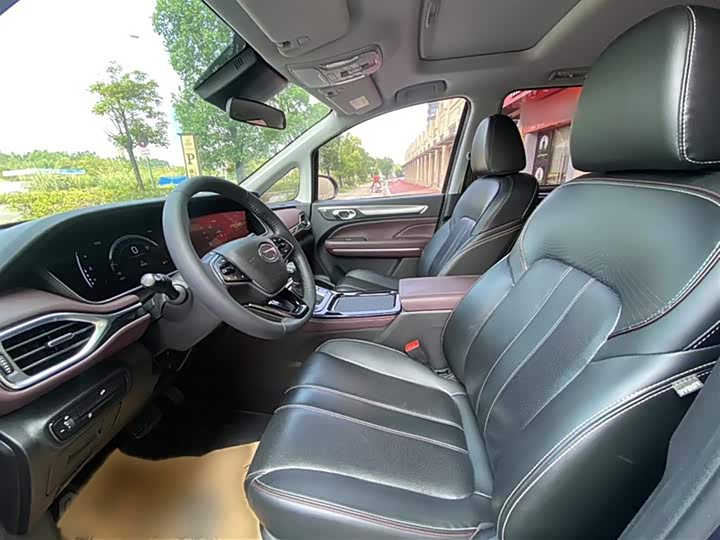 Фото 10 - GAC Trumpchi M6