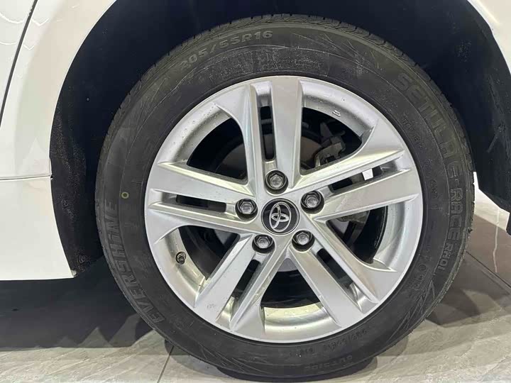 Фото 14 - Toyota Levin