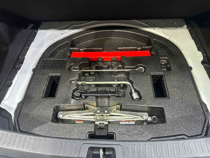 Фото 17 - Toyota Levin