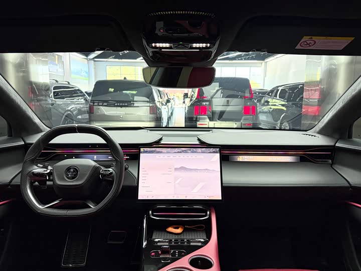 Фото 3 - Lotus Eletre