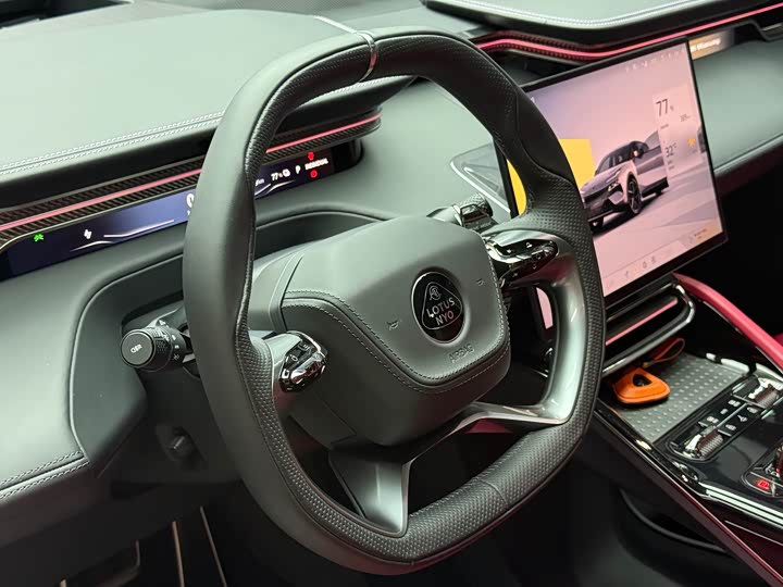 Фото 4 - Lotus Eletre