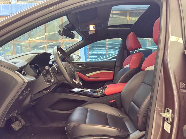 Фото 11 - MG Motor 5