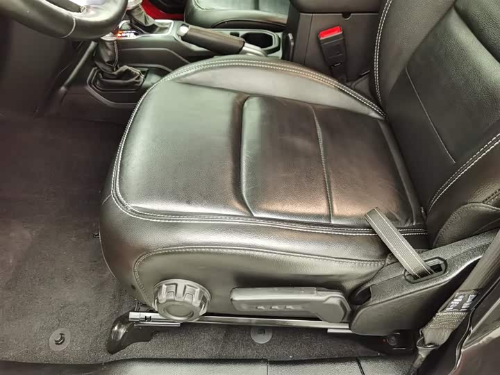 Фото 20 - Jeep Wrangler Hybrid