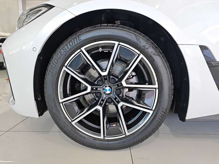 Фото 13 - BMW 4 Series