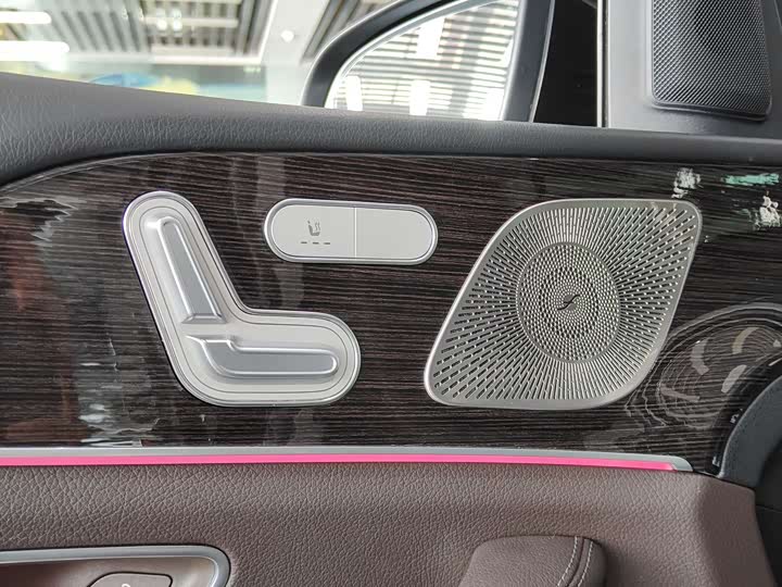 Фото 11 - Mercedes-Benz GLE-Class