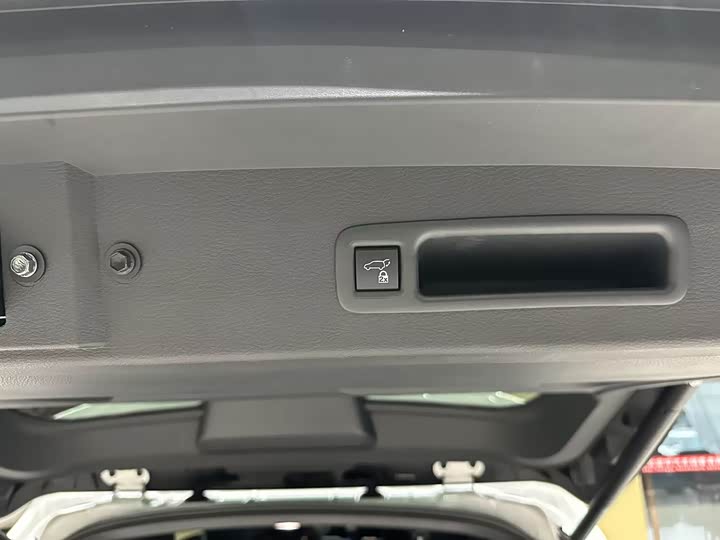 Фото 19 - Toyota Granvia