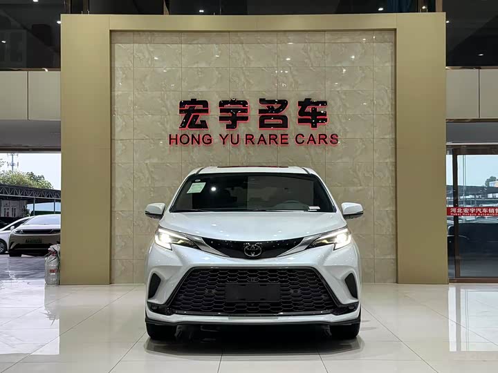 Фото 2 - Toyota Granvia