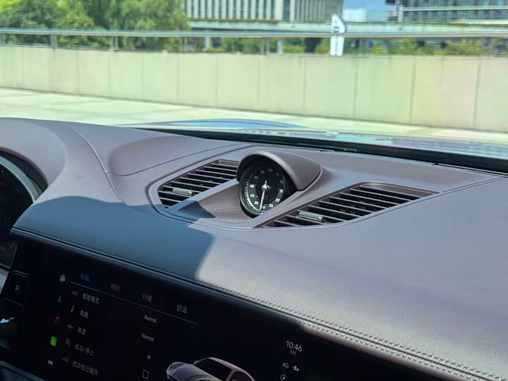 Фото 11 - Porsche Panamera