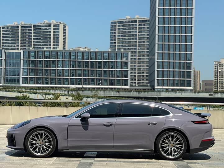 Фото 12 - Porsche Panamera