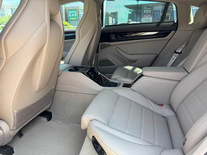 Фото 6 - Porsche Panamera