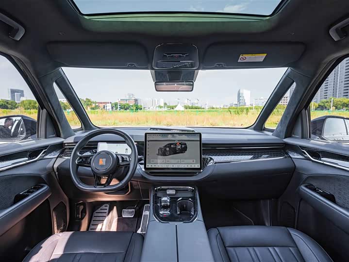 Фото 12 - Zeekr 009