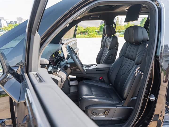 Фото 13 - Zeekr 009