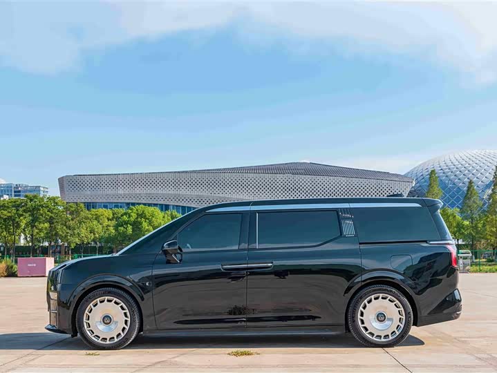 Фото 7 - Zeekr 009