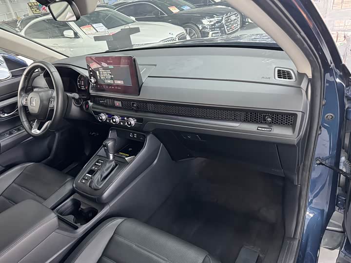 Фото 19 - Honda CR-V