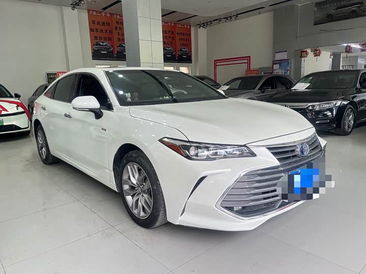 Фото 2 - Toyota Avalon