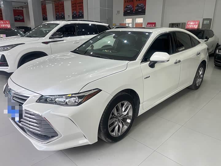 Фото 3 - Toyota Avalon