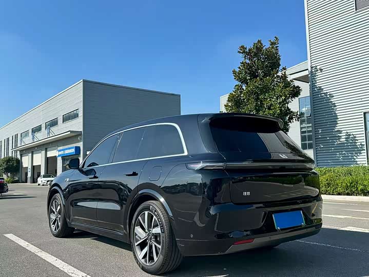 Фото 10 - LiXiang L8