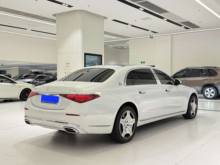 Фото 11 - Mercedes-Benz Maybach S-Class