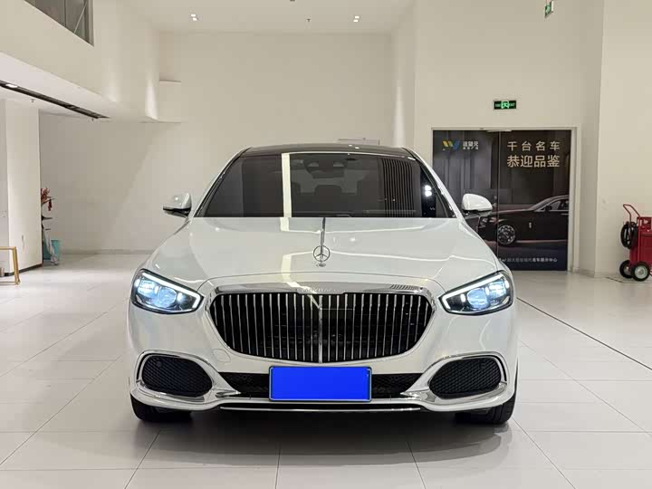 Фото 2 - Mercedes-Benz Maybach S-Class