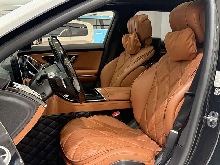 Фото 4 - Mercedes-Benz Maybach S-Class